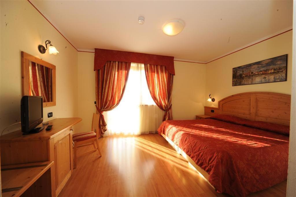 Hotel Canada Pinzolo Camera foto