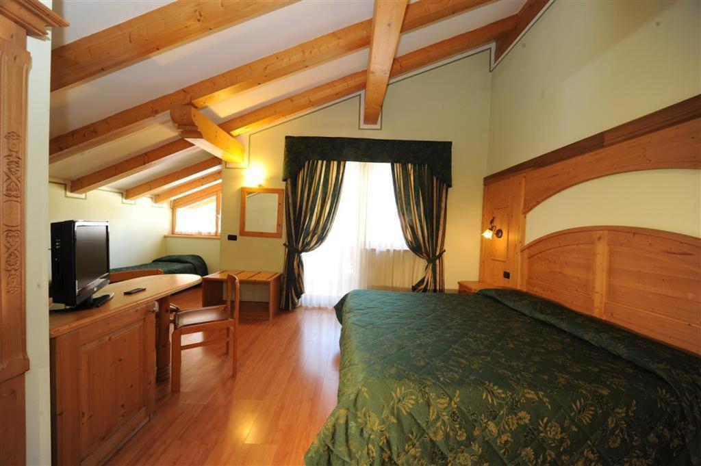 Hotel Canada Pinzolo Camera foto