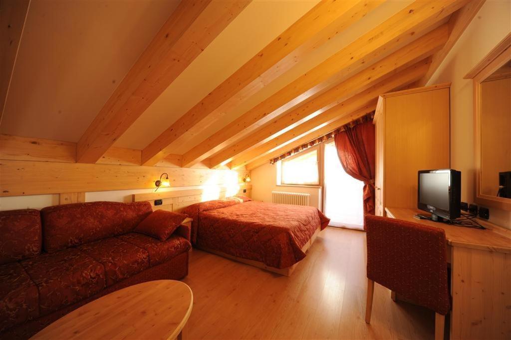 Hotel Canada Pinzolo Camera foto