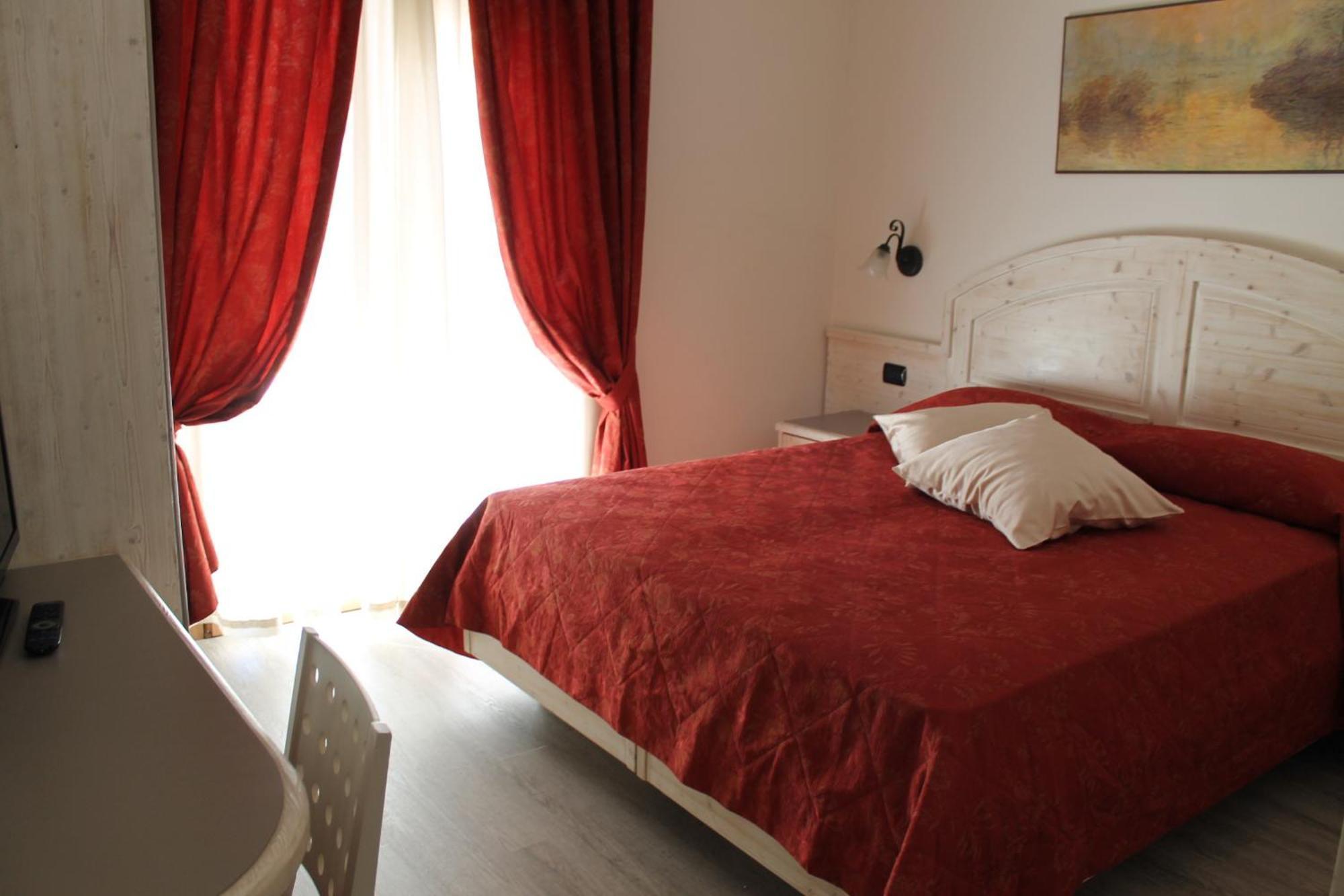 Hotel Canada Pinzolo Esterno foto
