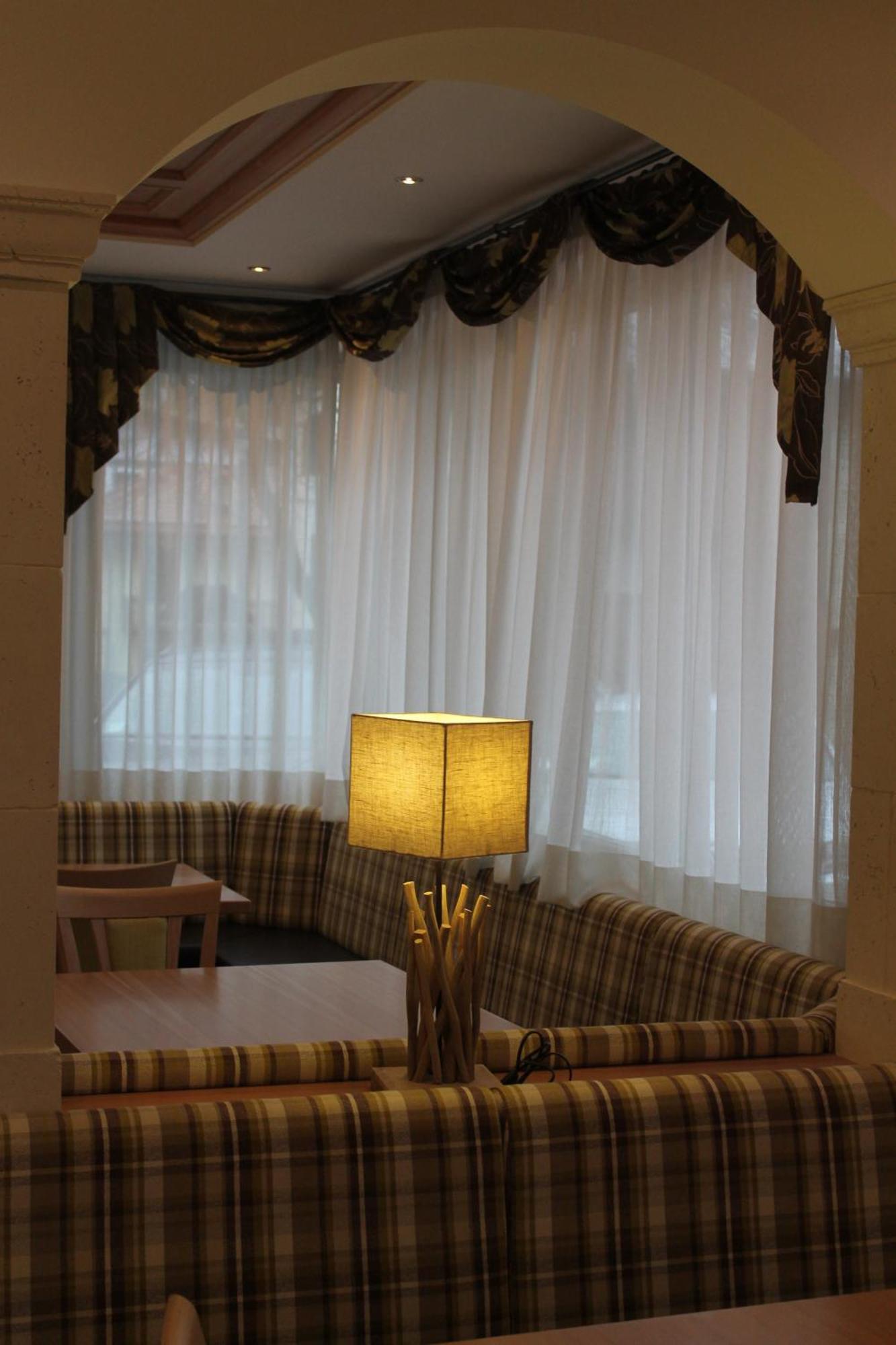 Hotel Canada Pinzolo Esterno foto